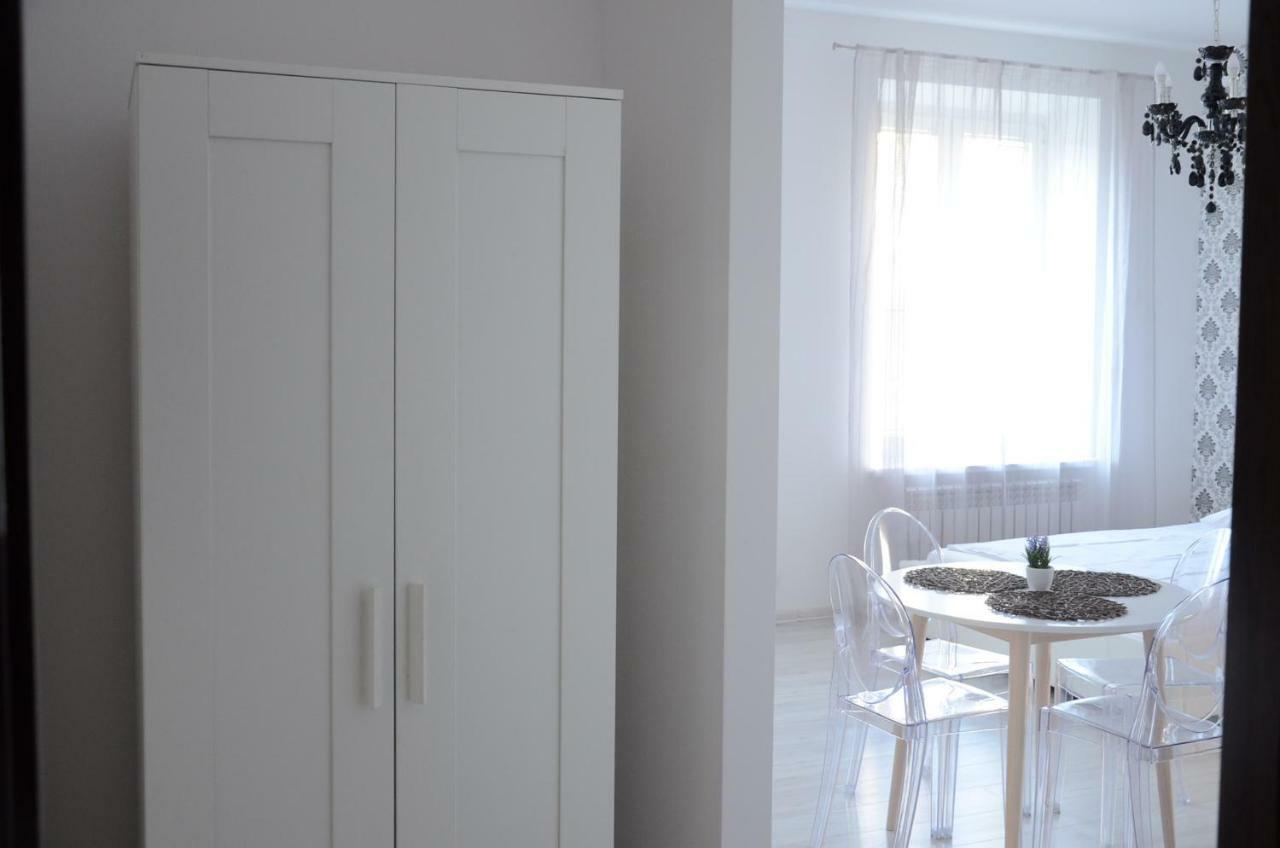 Multi Apartment Lakowa 18 เบียวิสตอก ภายนอก รูปภาพ