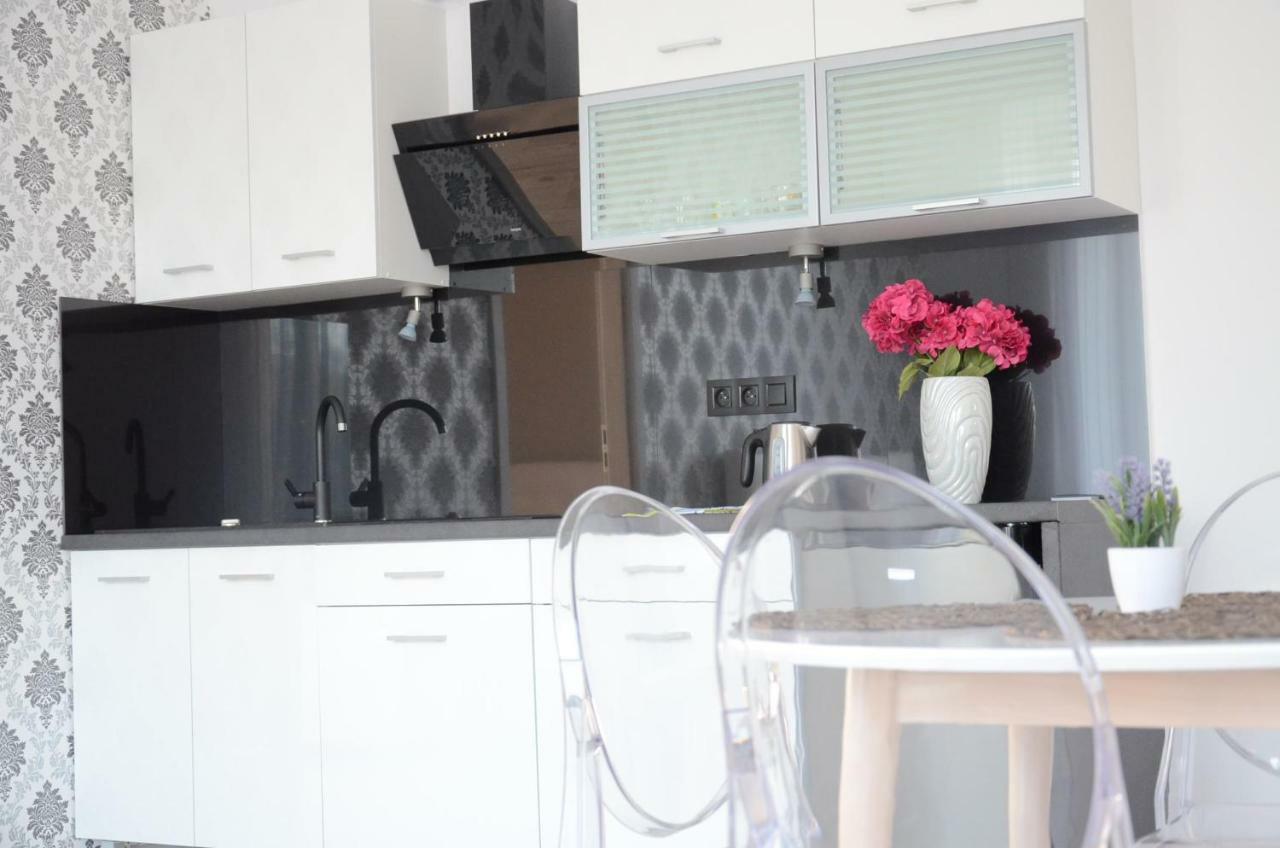 Multi Apartment Lakowa 18 เบียวิสตอก ภายนอก รูปภาพ